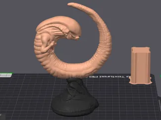 Alien Xeno Baby Skulptur