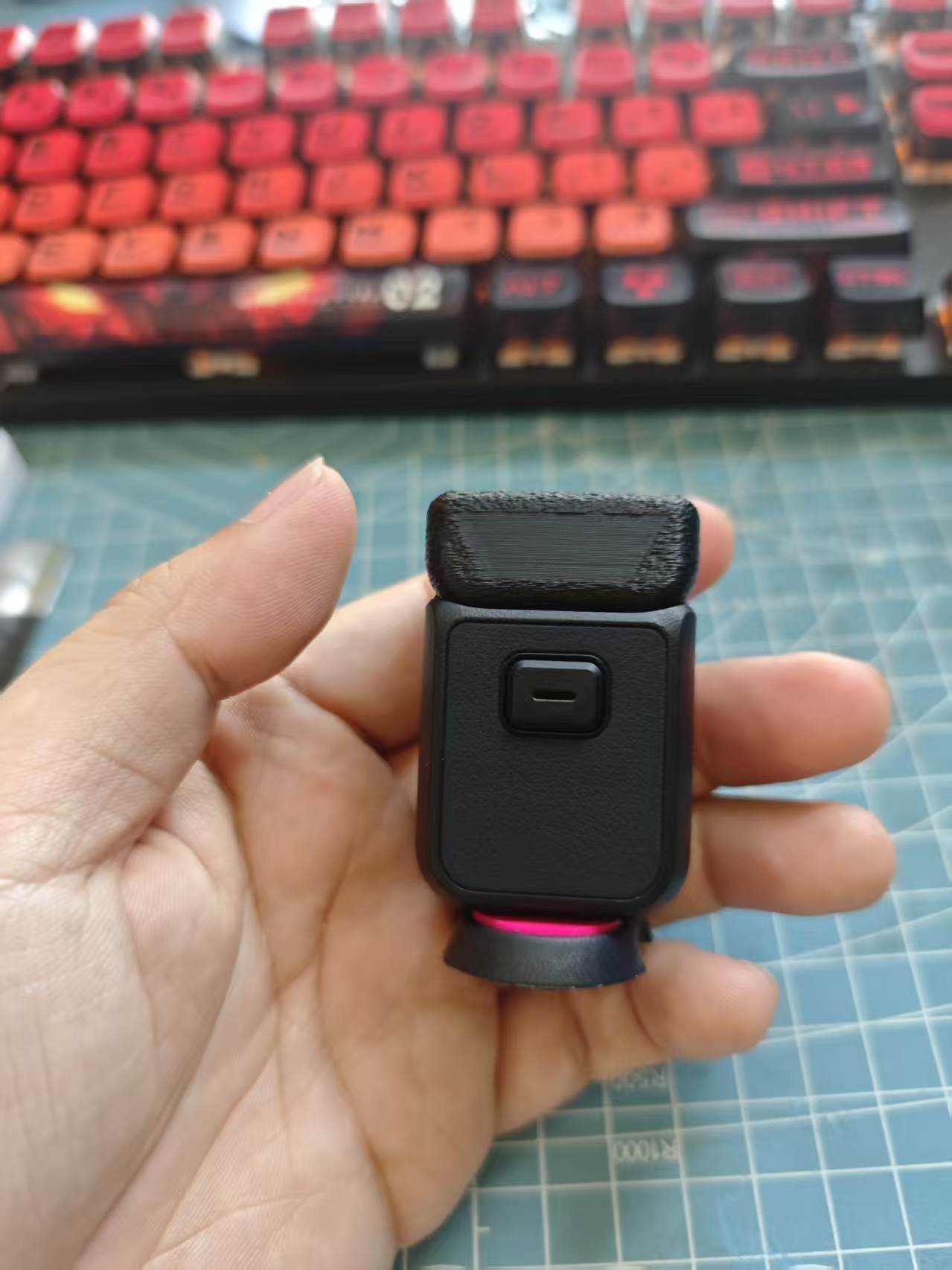 Miniatura 1 do modelo 3D pocket3 pocket4  手柄保护盖