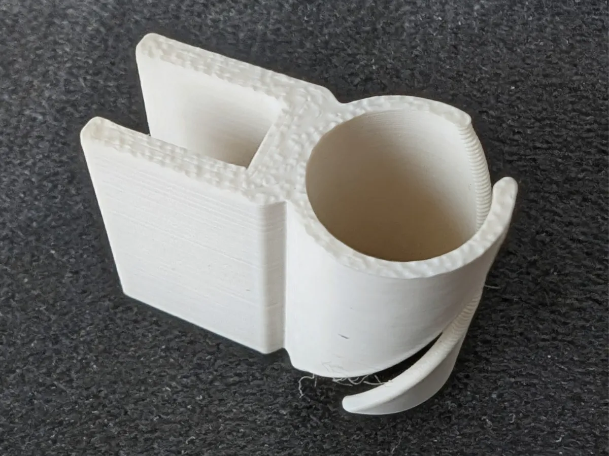 Low-Profile Skadis USB Cable Guide - Free 3D Print Model - MakerWorld