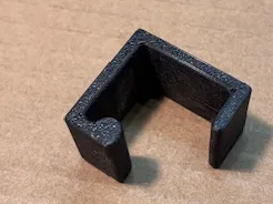 Garbage can bag clip