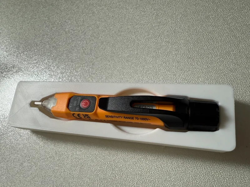 Gridfinity Klein voltage tester NCVT1XT
