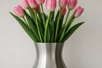 Vase pour tulipes artificielles — photo 3