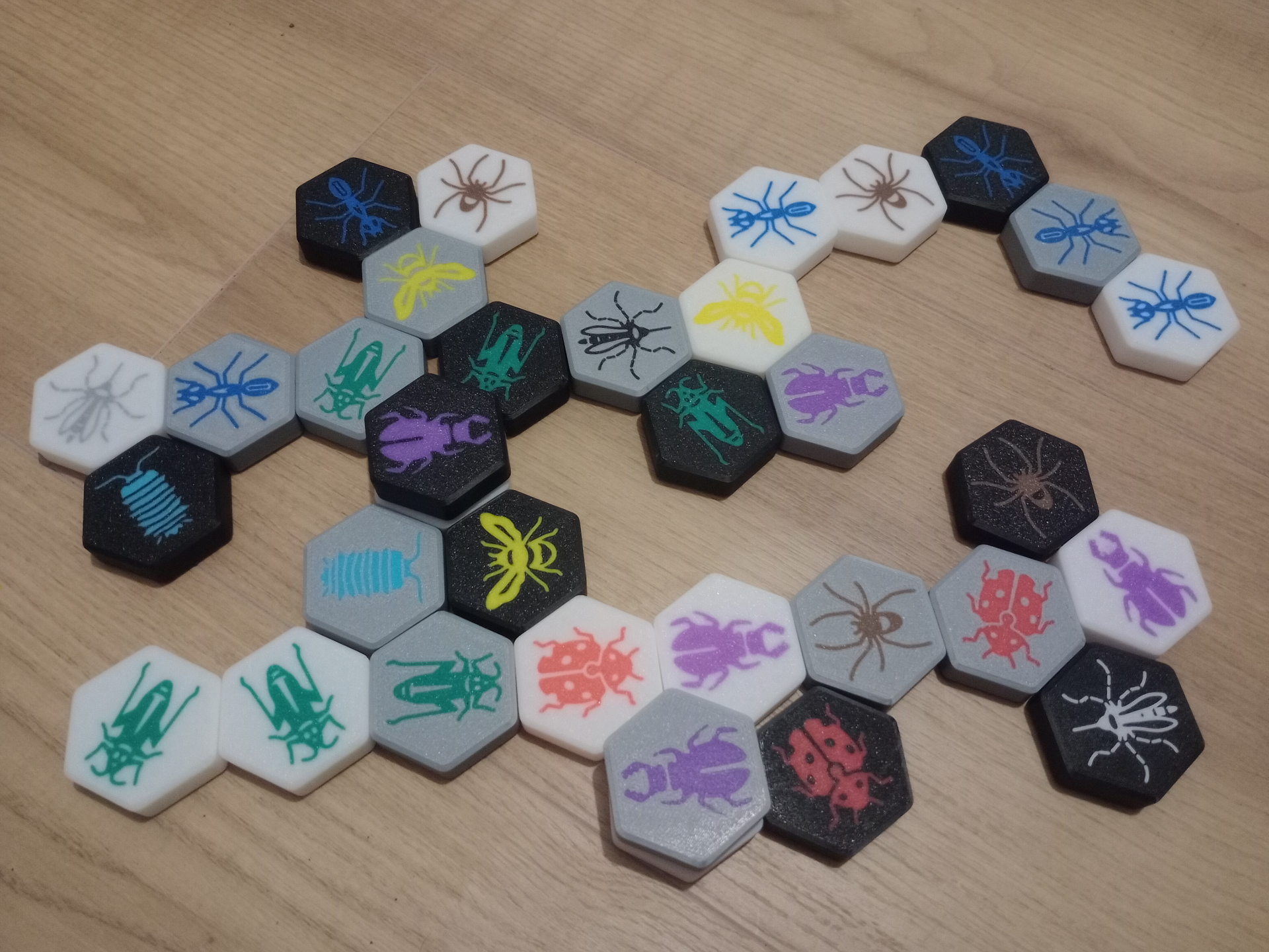 Hive Tiles 3 players AMS