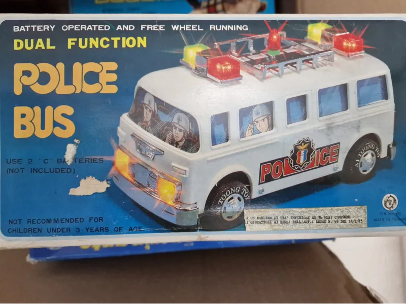 Arrow Light for Police Bus Vintage Toys