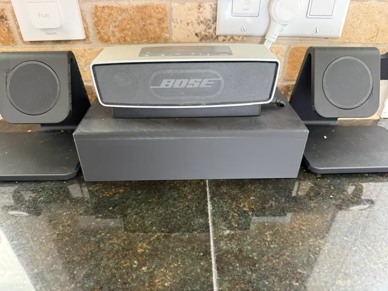 Support cache fils Bose