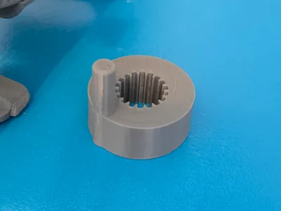 Lock for Adjustable Phone Holder