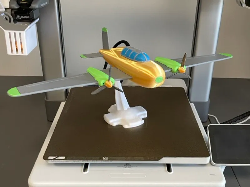 toy plane