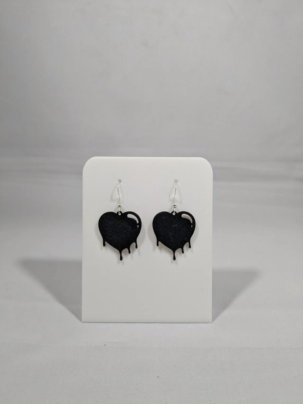 Dripping heart earrings view 3