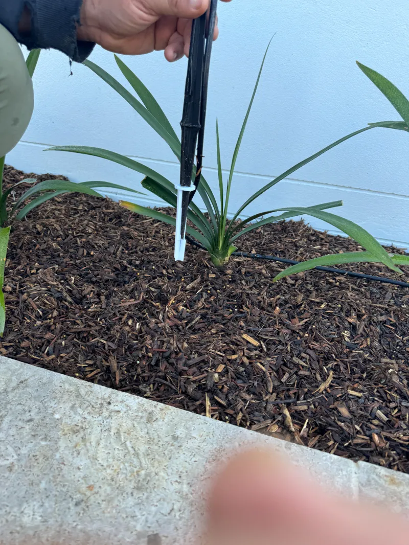 Irrigation stake extender 