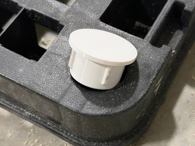 Plastic Storage Shelf Cap