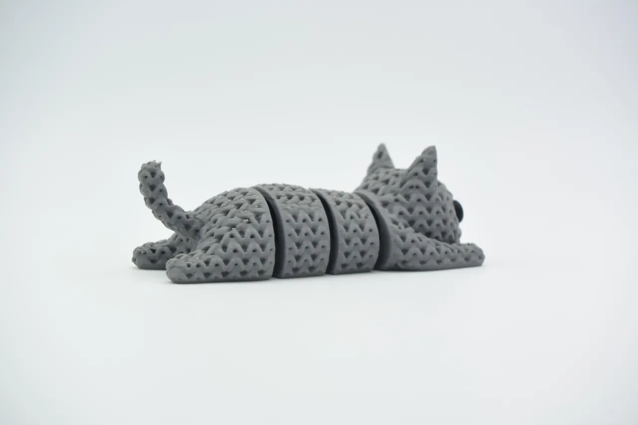 Knitted Articulated Cat view 3