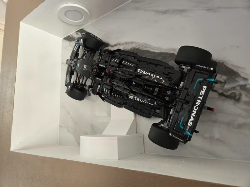 Slanted Technic Mercedes F1 Stand