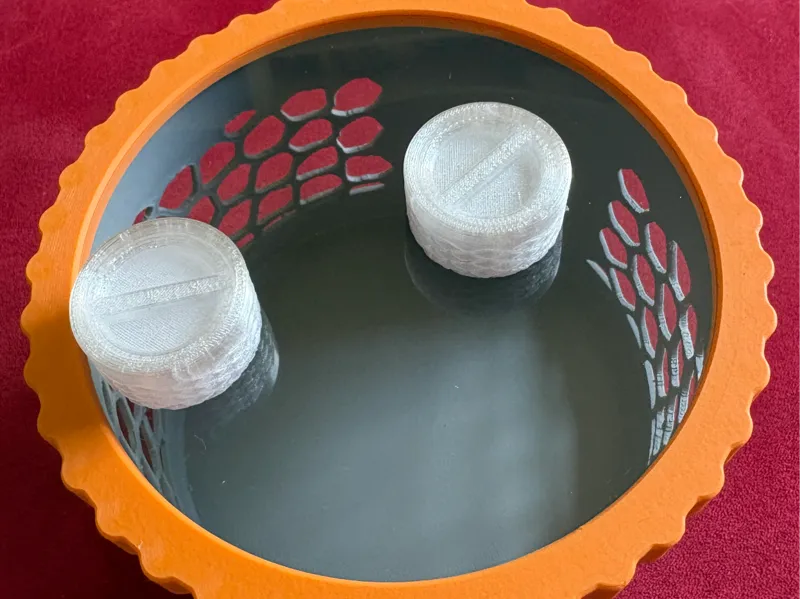 Cylindric voronoi box with cling film lid