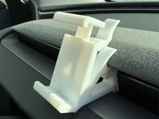 Tesla Model 3 Highland(24) Dashboard Phone Holder