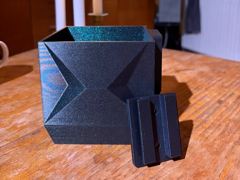 Modern Square Wall Hanging planter with driptray
