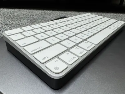 Apple Magic Keyboard Riser – Minimalist Stand