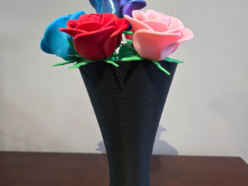 Cross Hatch Pattern Vase