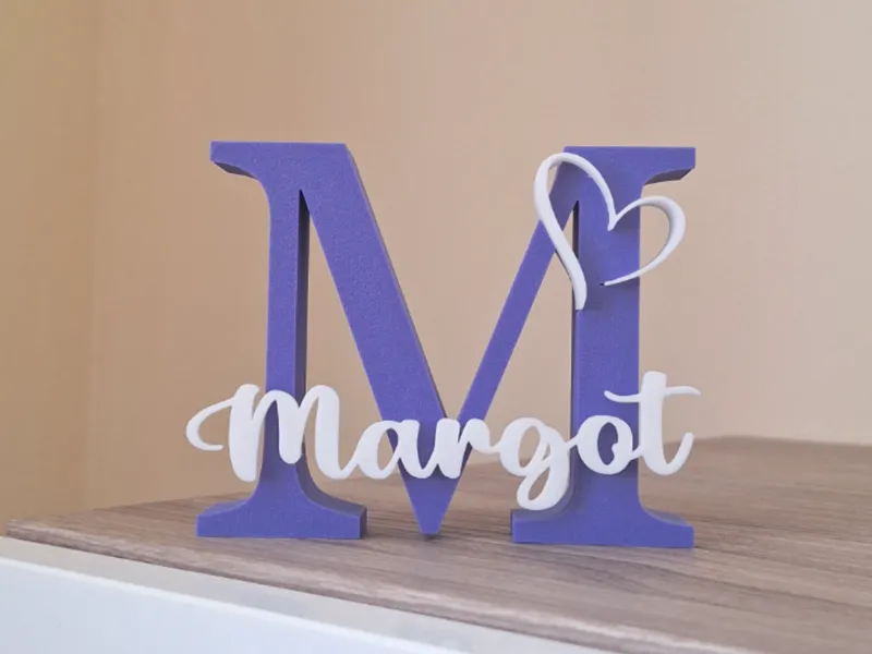 Margot, lettera M con nome, no ams