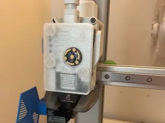 A1 Extruder Cover Transparent with magnets