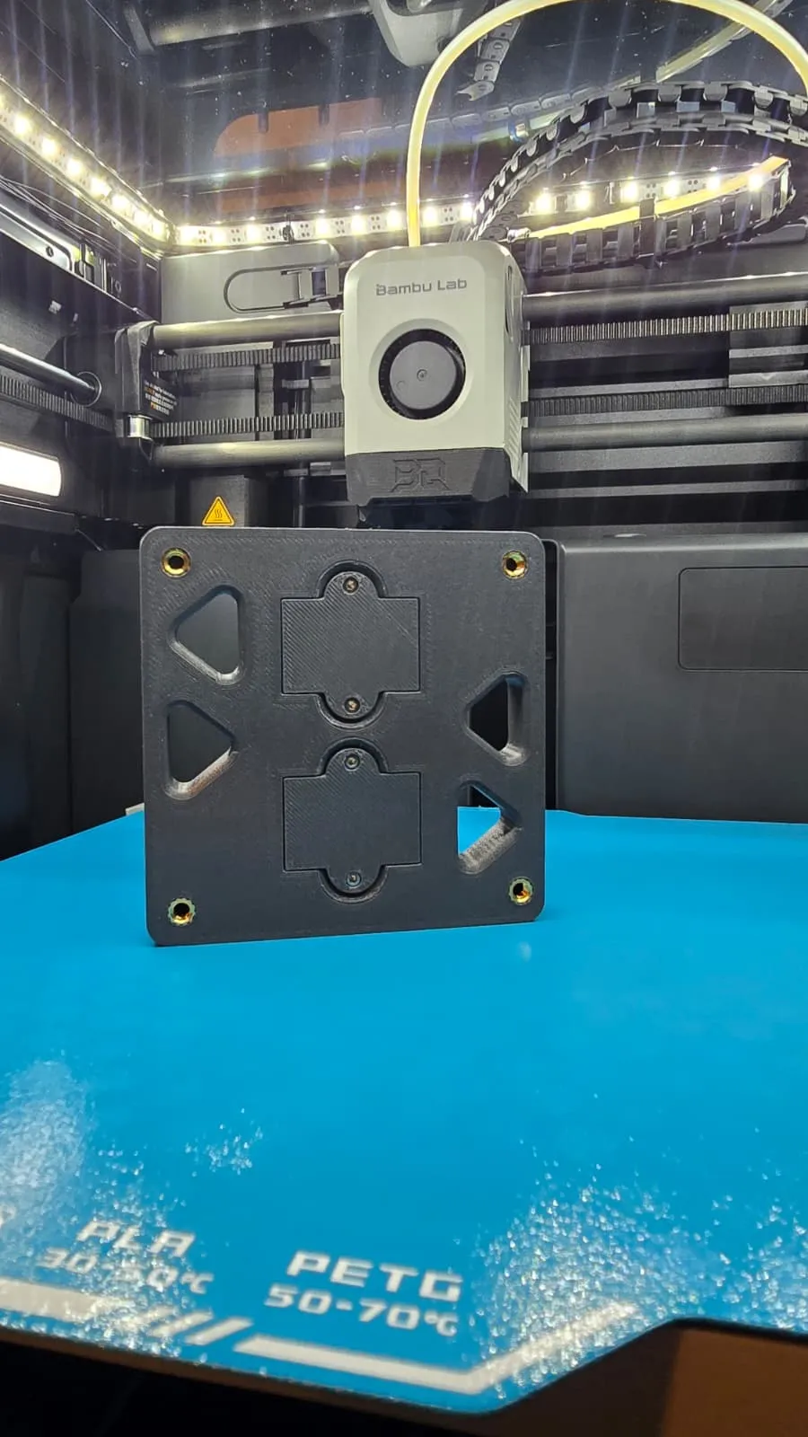 VESA 75mm Mount, 2 and 4 Hole by Nicer MakerWorld: Download Free 3D Models