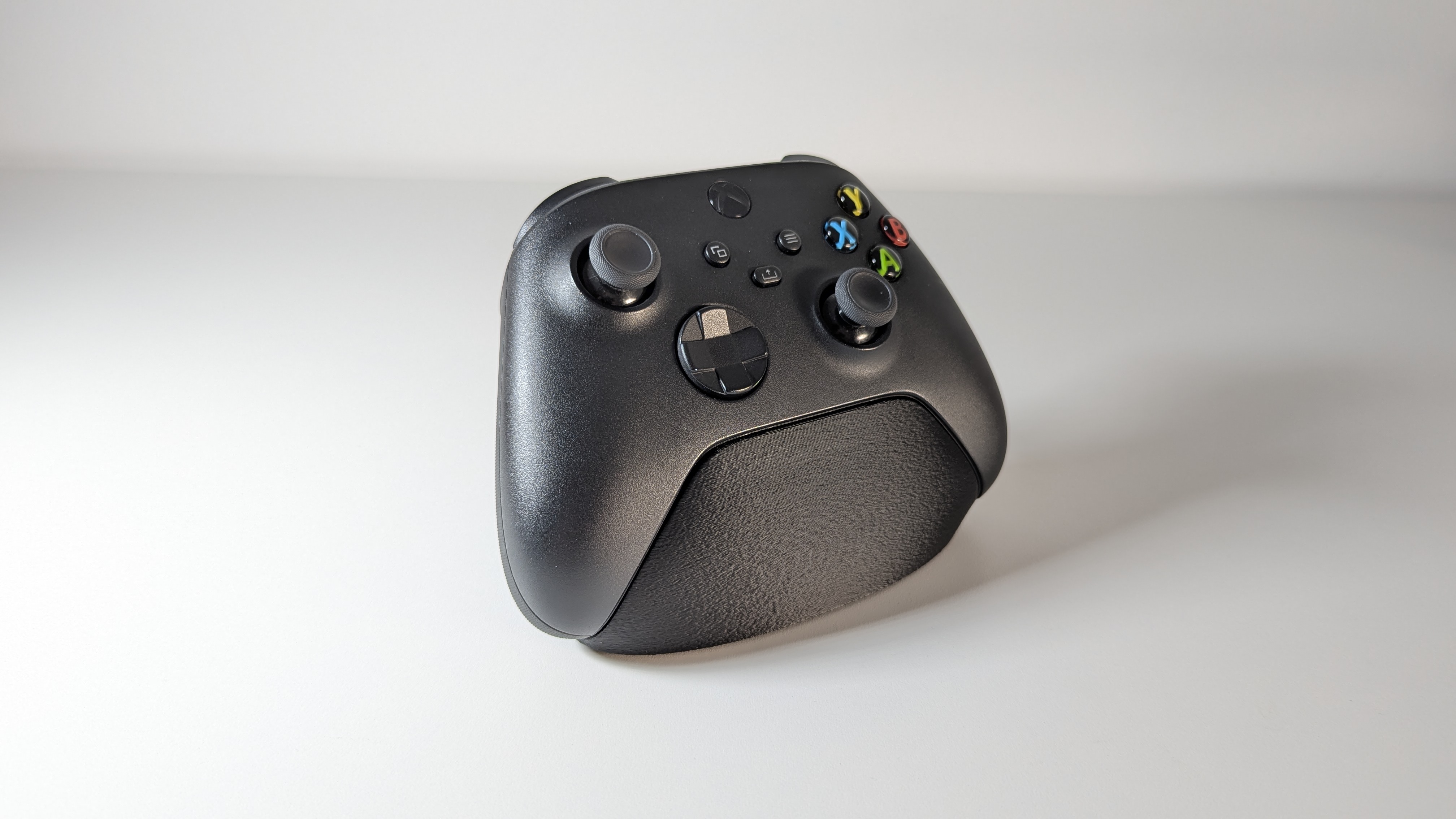 Miniatura 13 do modelo 3D Minimalistic Xbox Controller Stand