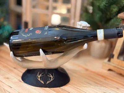 Deer antler bottle holder