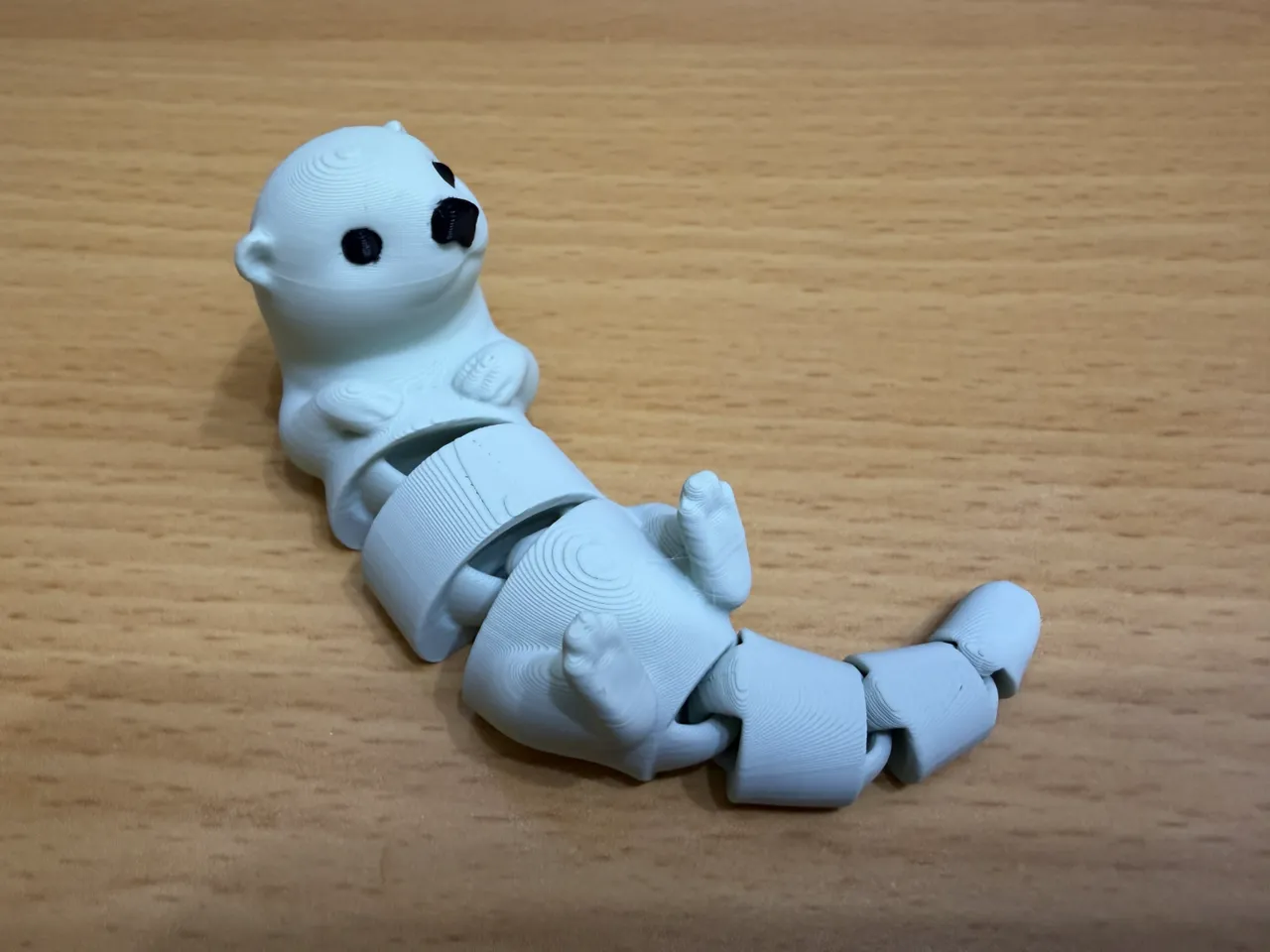 Articulated Otter - Toy / Keychain view 4