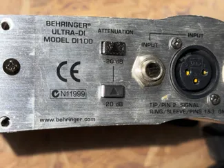 Behringer DI100 Button