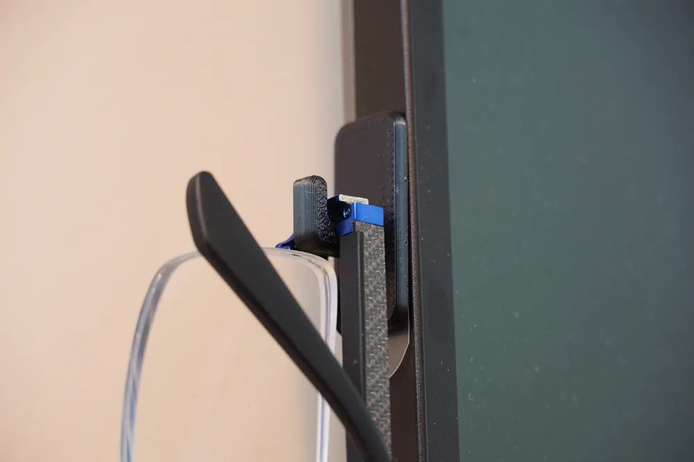 Parametric small wall hook for command strips - Free 3D Print Model ...