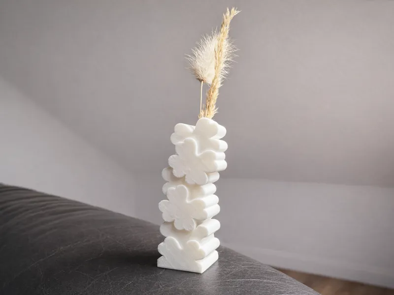 Moderne Kleeblatt-Vase – Kleeblatt Dekor