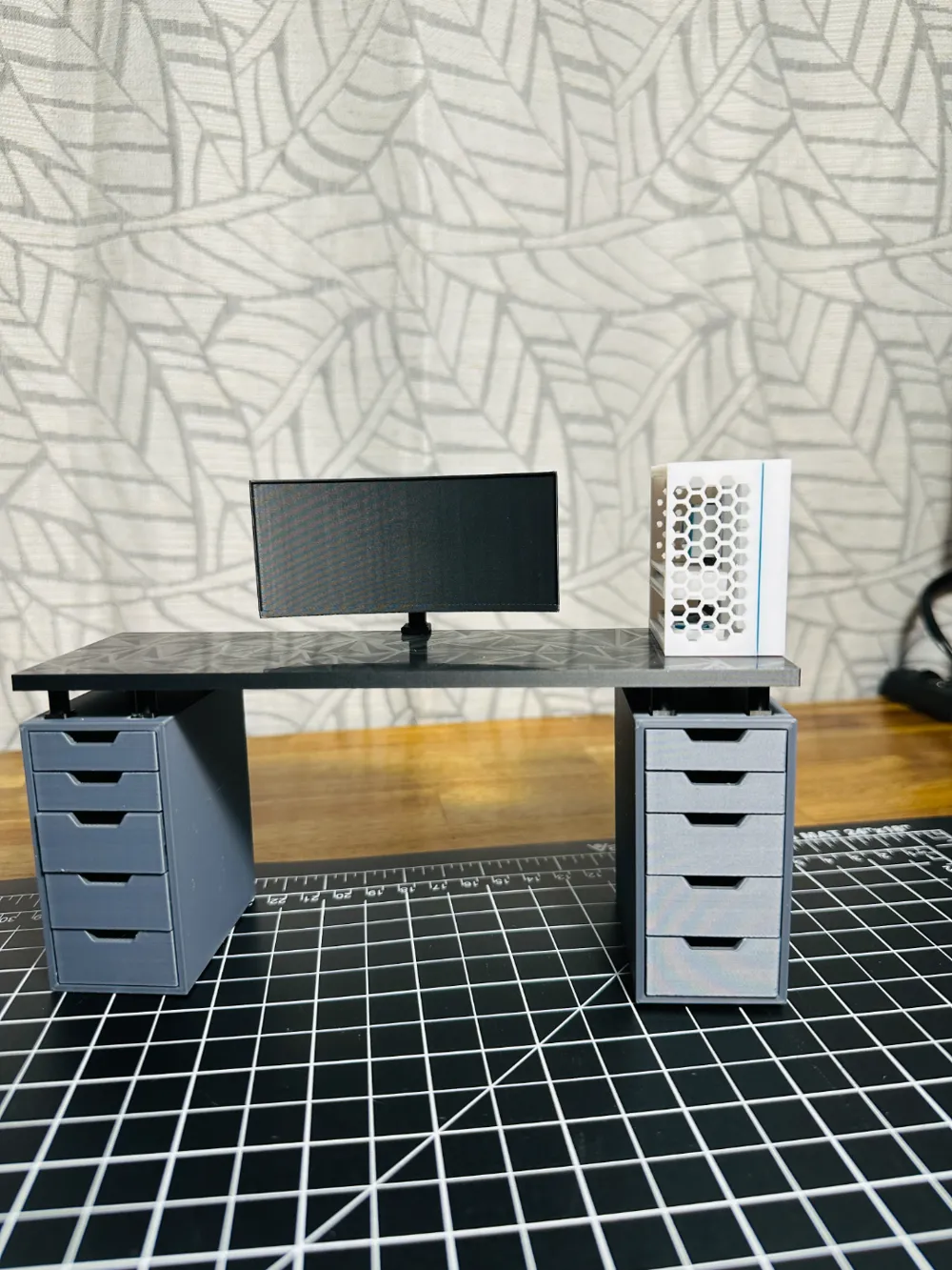Dummy 13 Mini Computer and Monitor - Gaming Setup by SB Artisan ...