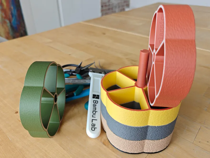 The Fuzzy Skin Sampler Modular Organizer, 25 in 1