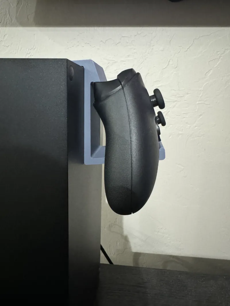 Xbox Series X Controller Hangar