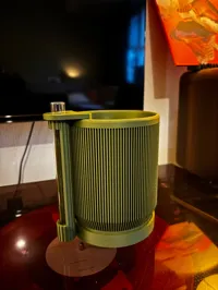 Pot strié mid-century avec soucoupe — photo 9
