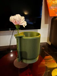 Pot strié mid-century avec soucoupe — photo 7