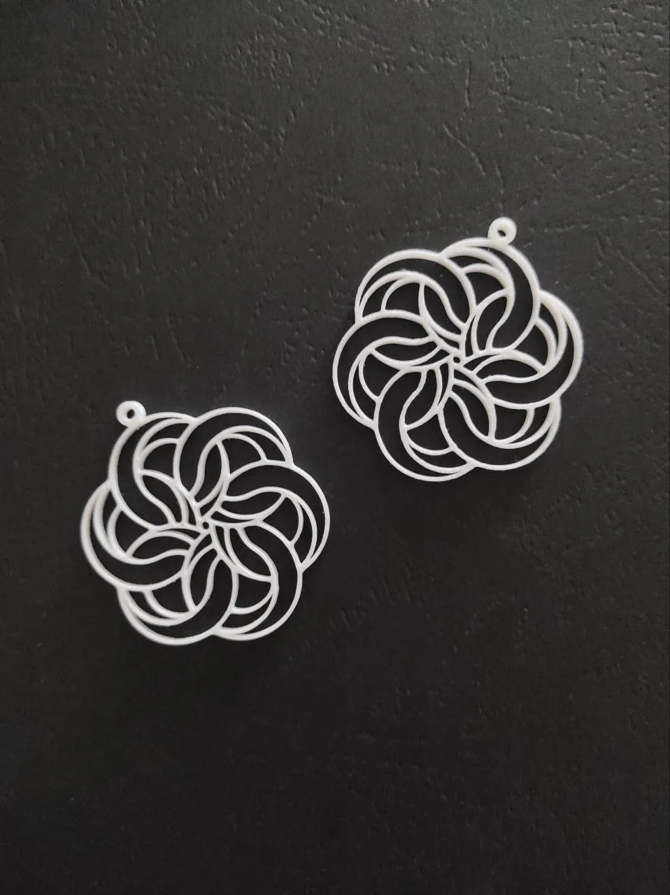Celestia Bloom - Earrings view 3
