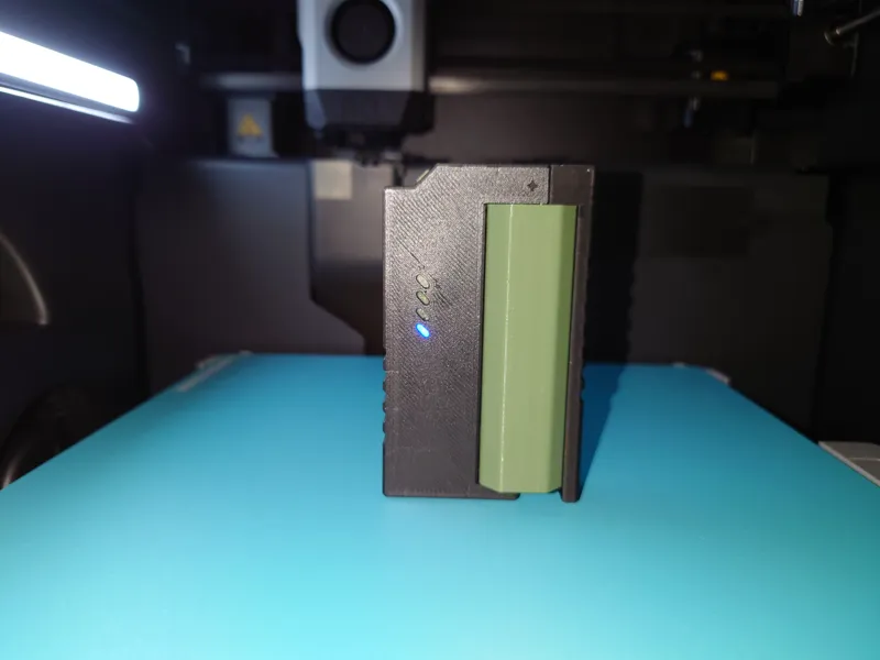 Tactical Powerbank (inspired by BT-22 Wingman)