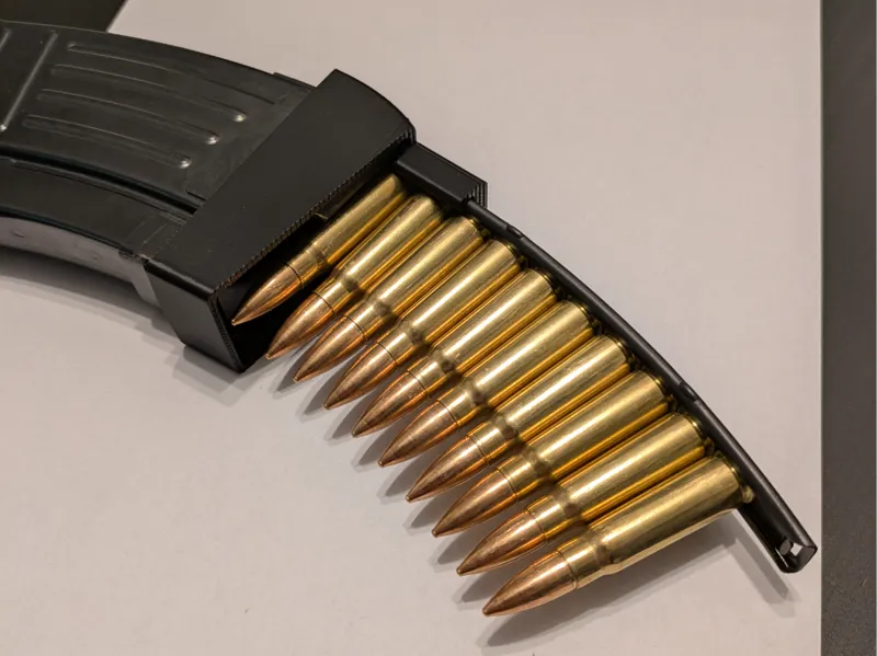 AK-47 stripper clip guide