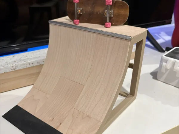 https://makerworld.bblmw.com/makerworld/model/USfd51332b77a9aa/design/2025-12-06_43183d762d1608.jpeg