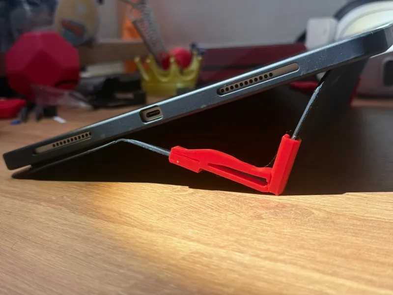 Universal Trifold iPad Case drawing stand