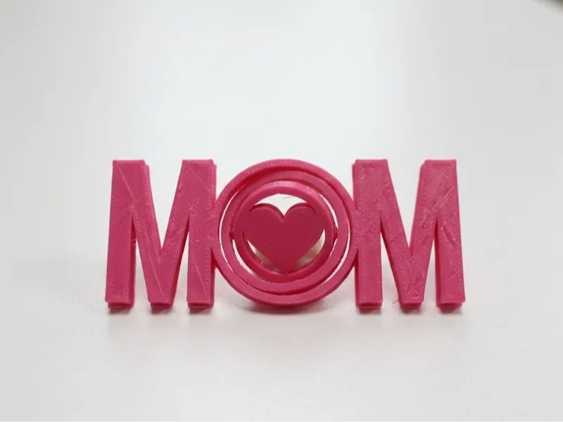 scritta per la festa della mamma con cuore mobile