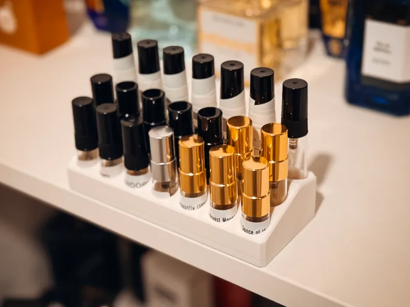 NEW VERSION! Perfume Samples Holder Big Flasks V2
