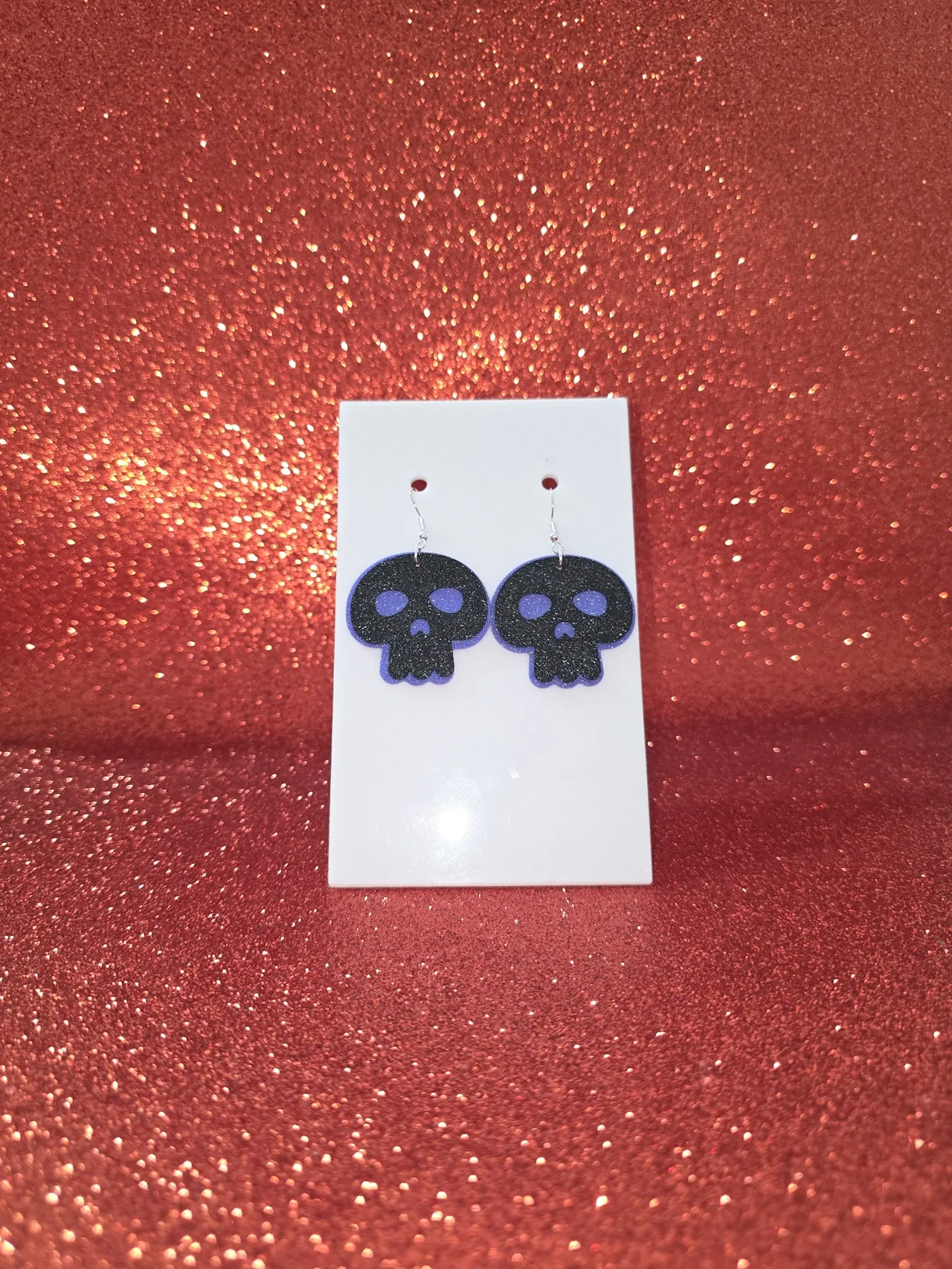 Trendy skull earrings view 2