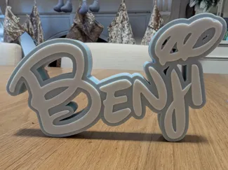 Benji >Font Disney<