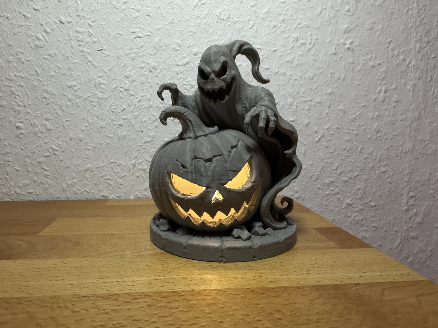 Haunted Pumpkin – Leuchtende Halloween-Dekoration - 1