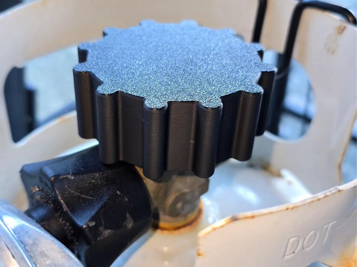 Clé de vanne pour bouteille de propane (modèle 3 ailettes)