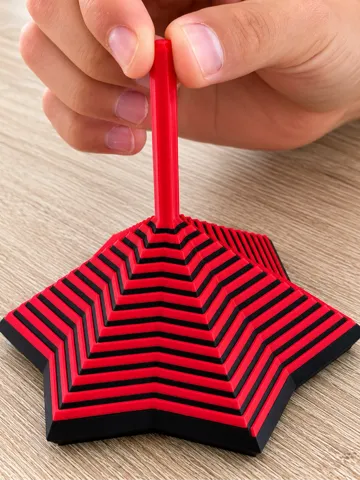 Objeto manipulable: Star Twist Fidget Toy — vista de referencia 2