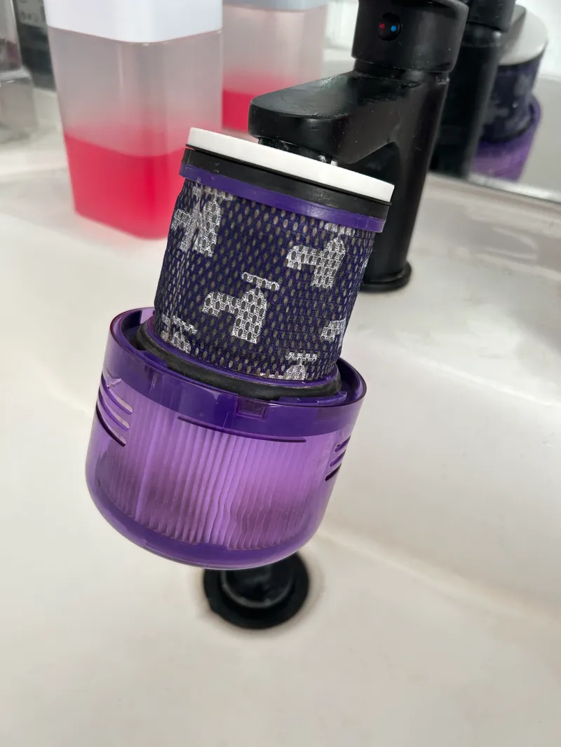 Dyson Filter Cleaner