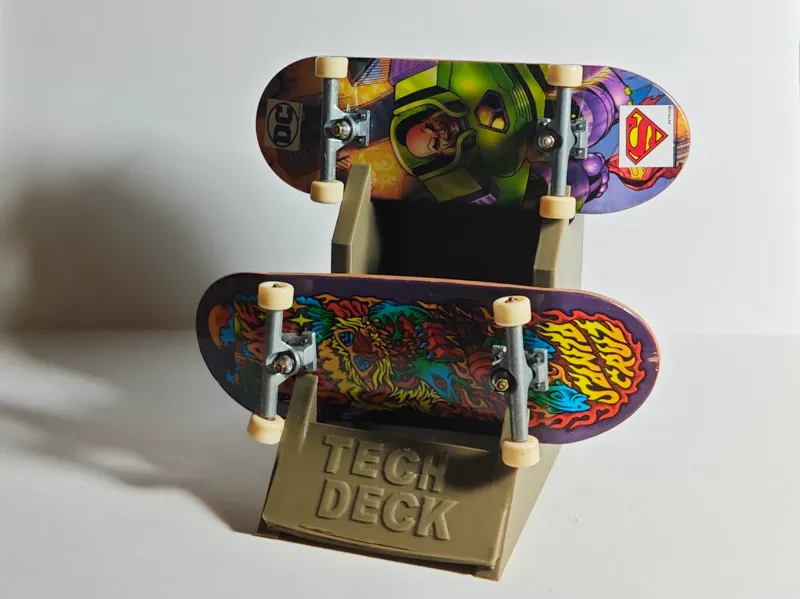 tech deck stand