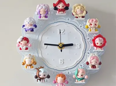 Lace Clock Minifigure Storage Display
